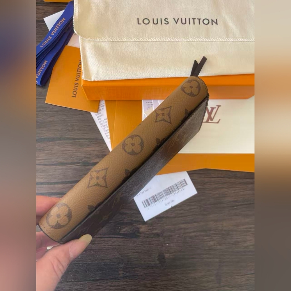 Louis Vuitton Emilie Wallet - Picture 4 of 11